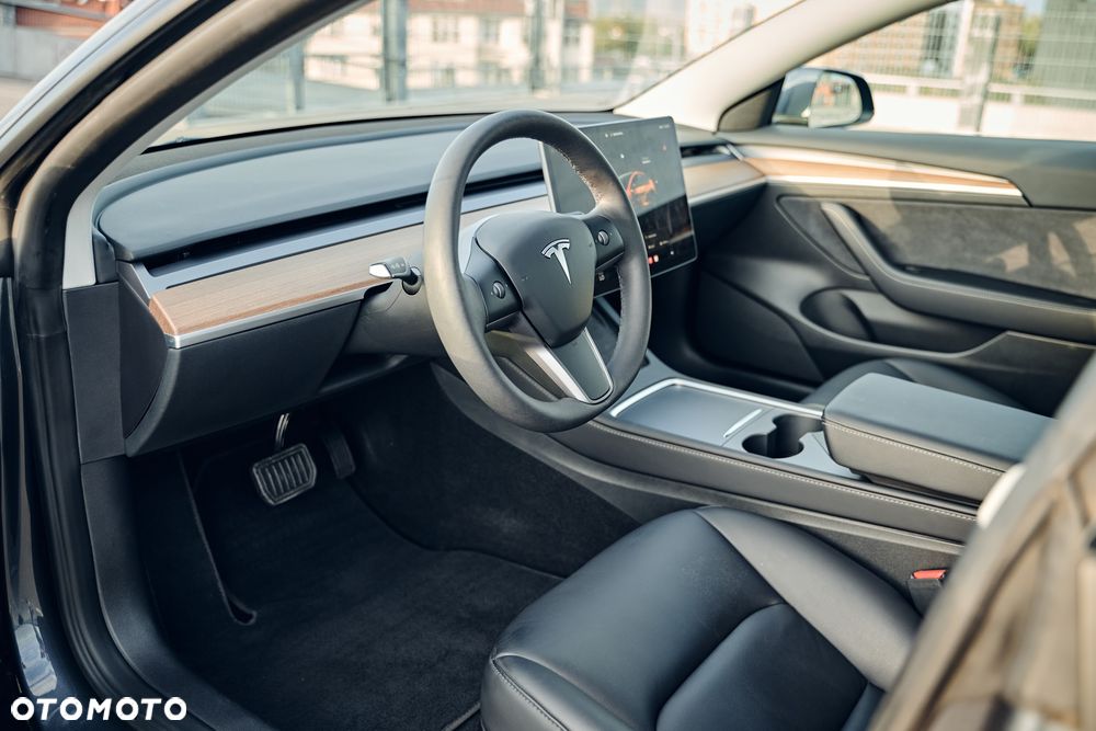 Tesla Model 3 Long Range AWD - 12