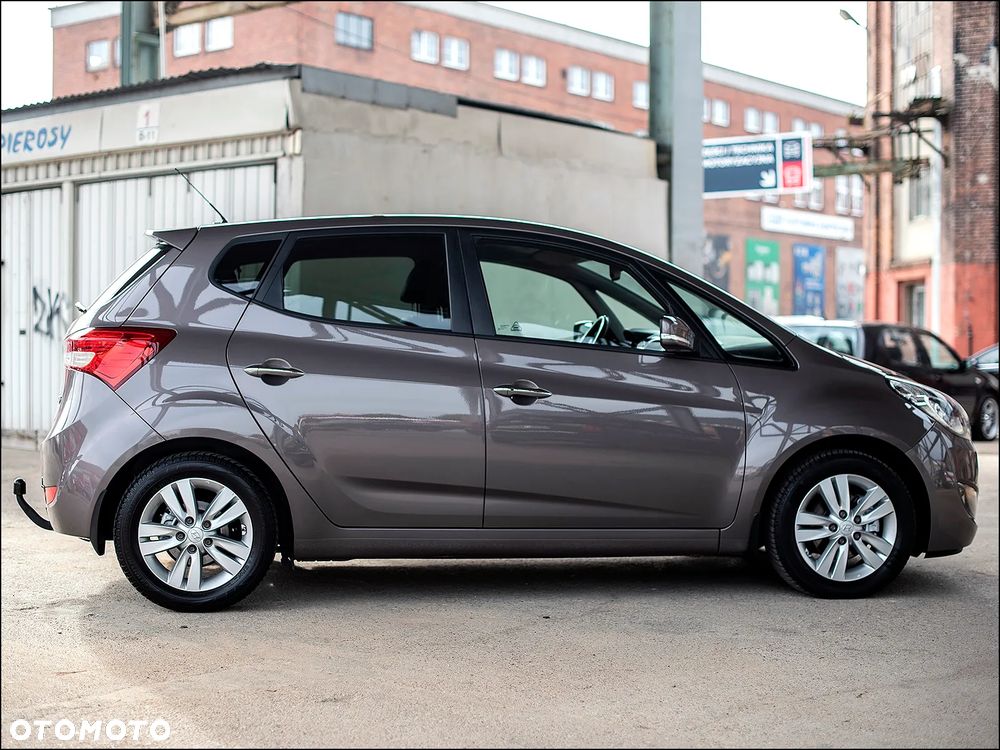 Hyundai ix20 - 11