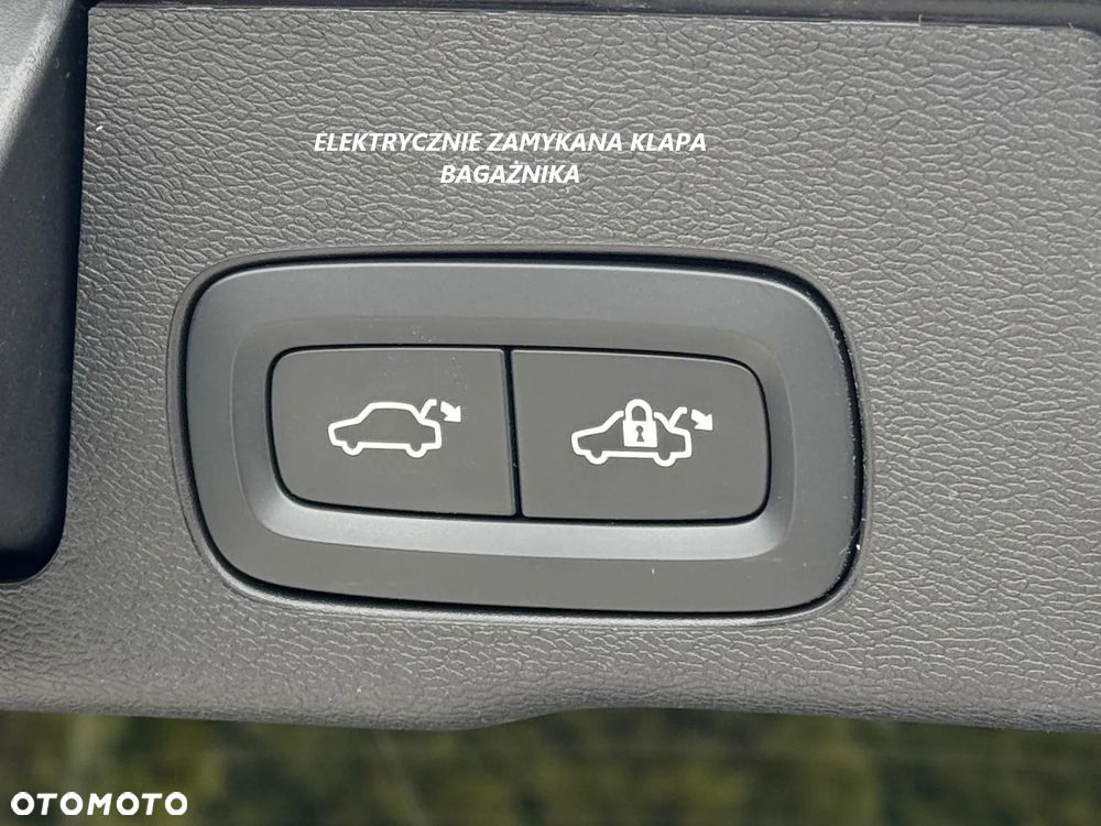 Volvo XC 60 B4 D Ultimate Dark - 22