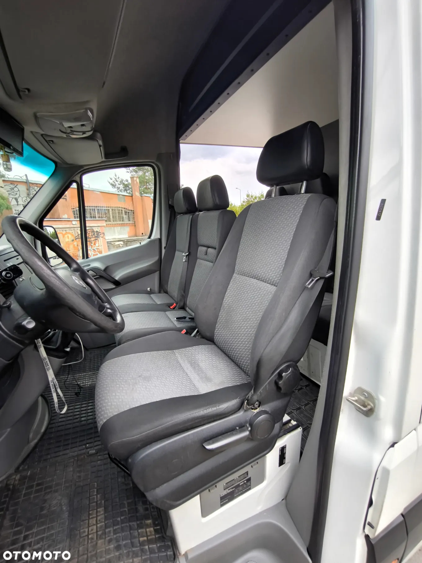 Volkswagen CRAFTER - 14