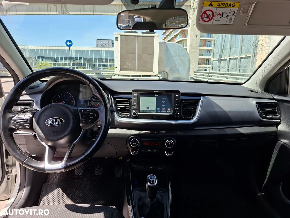 Kia Stonic 1.6 DSL HP Urban - 8