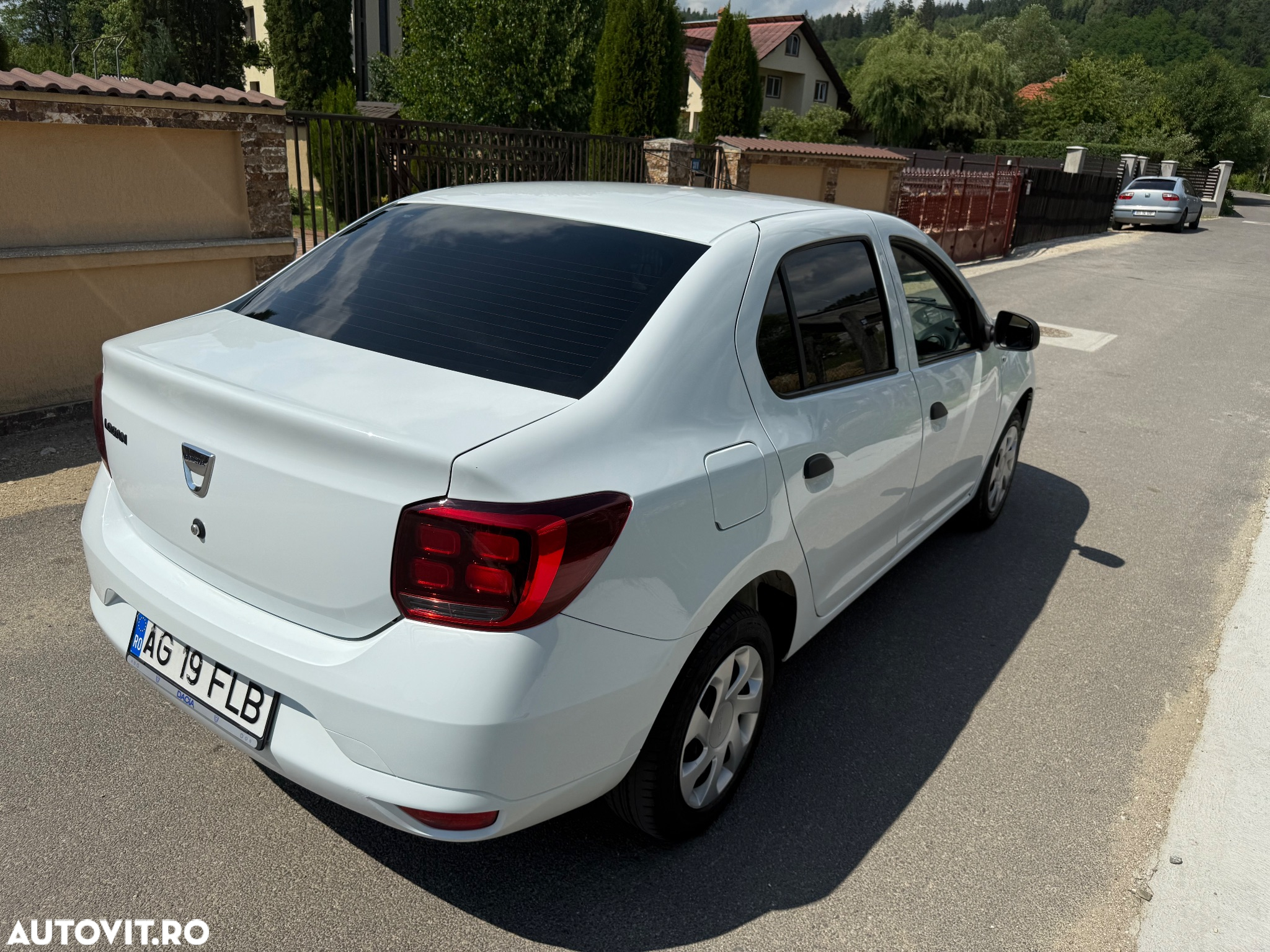 Dacia Logan 1.0 SCe Laureate - 6