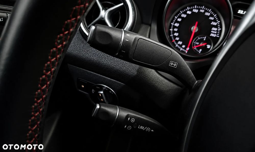Mercedes-Benz CLA 250 AMG Line 7G-DCT - 23