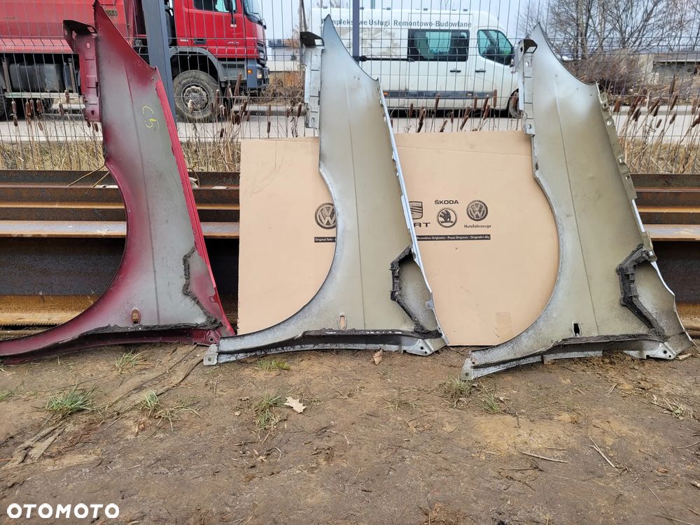 BŁOTNIK PRAWY PRZÓD CITROEN C5 II - 2