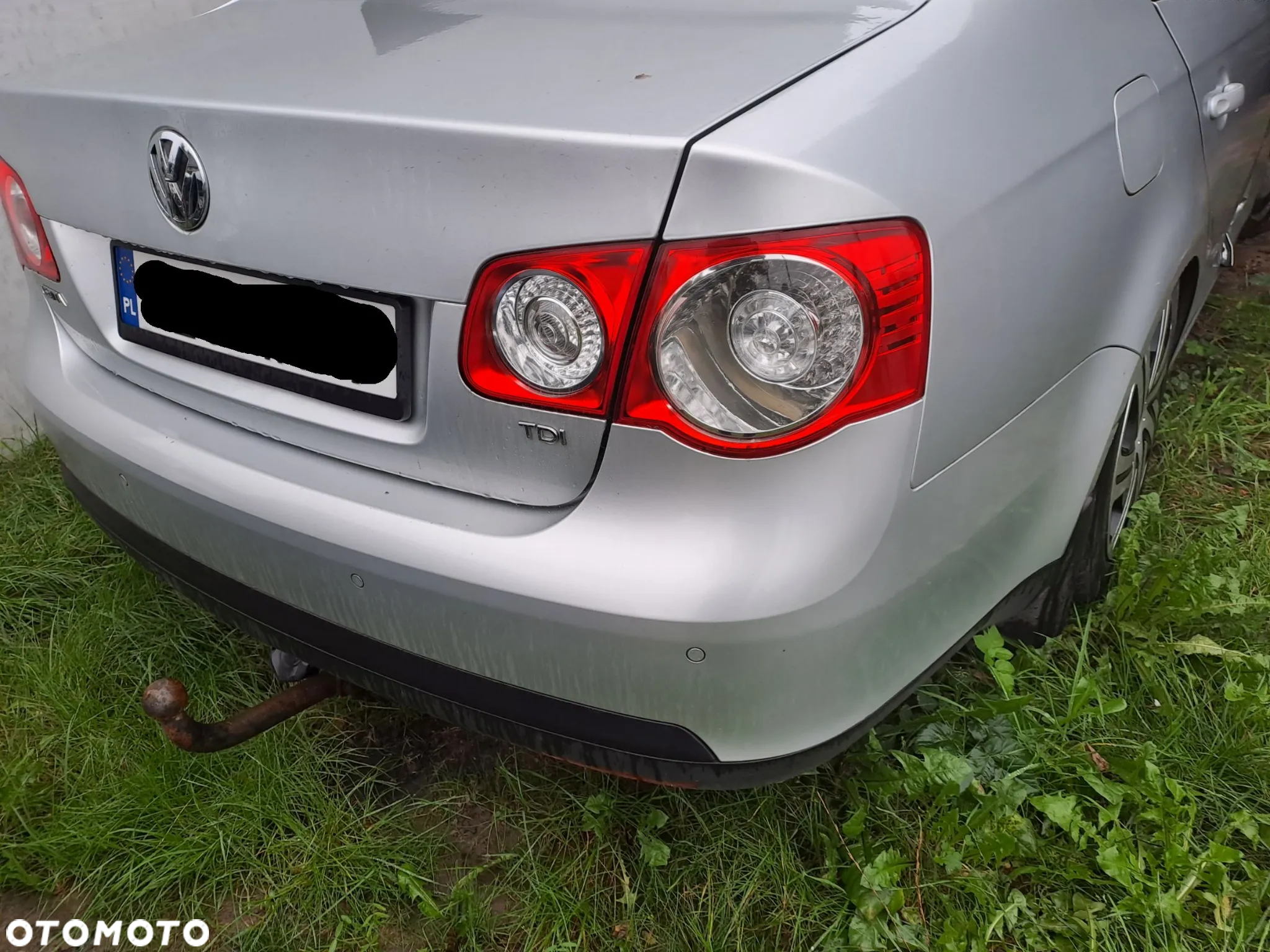 Volkswagen Jetta III 1K2 A5 sedan klapa bagażnika drzwi zderzak kod lakieru LA7W - 2