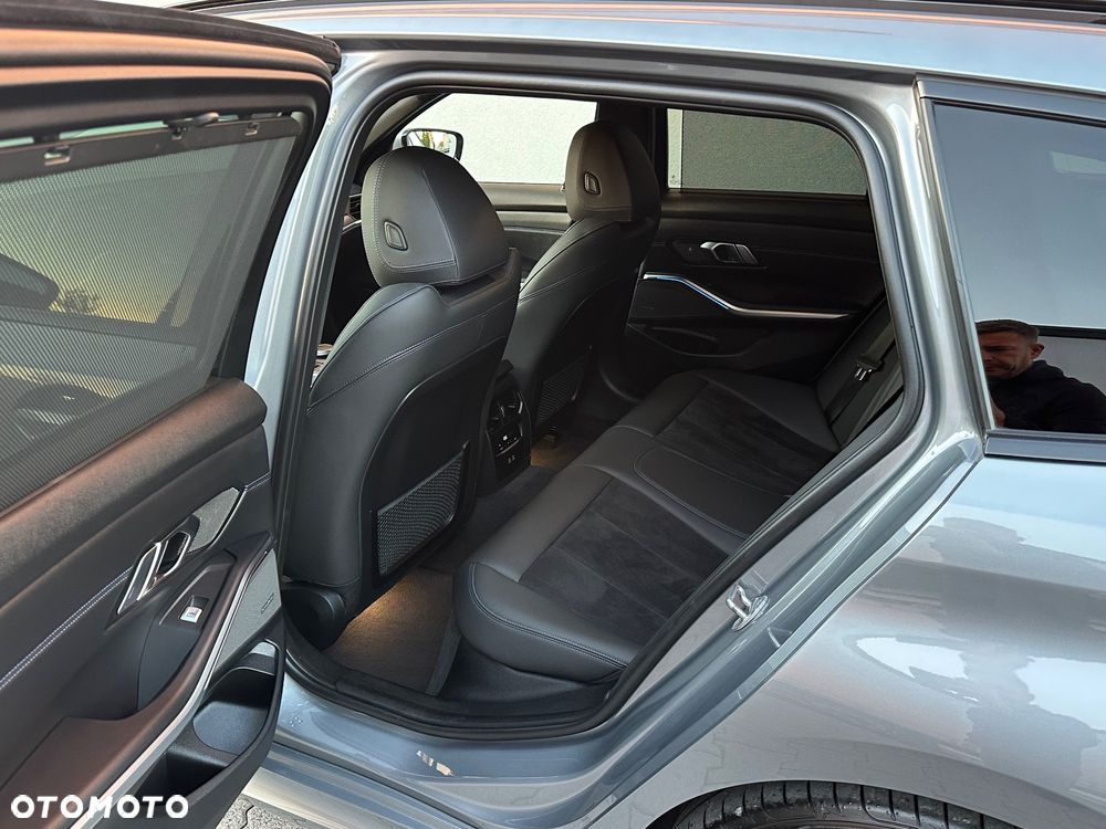 BMW Seria 3 320d M Sport Shadow - 26