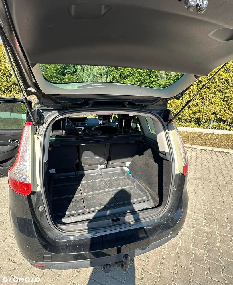Renault Scenic 1.6 dCi Energy Bose - 13