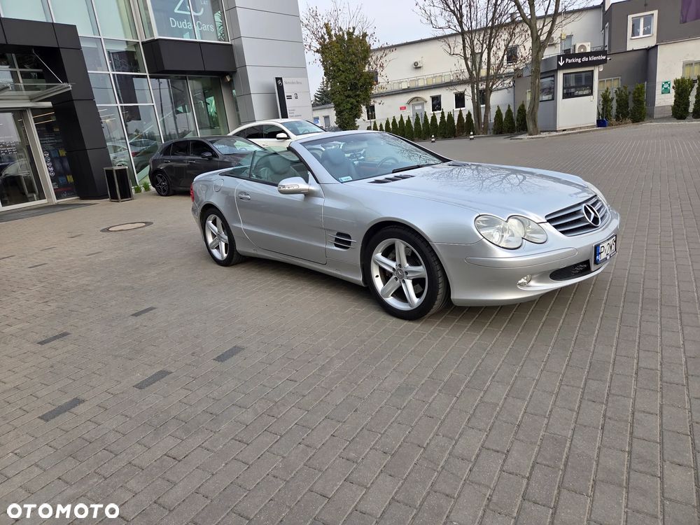Mercedes-Benz SL - 25