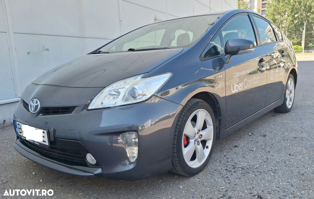 Toyota Prius Terra - 3