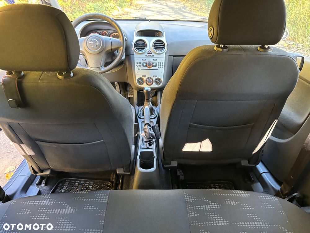 Opel Corsa - 16