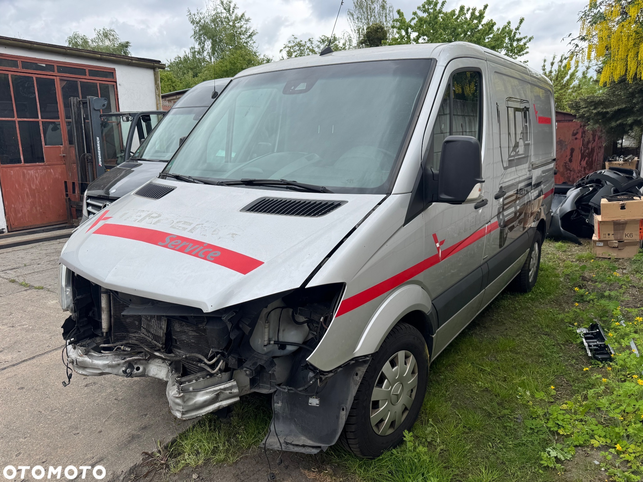 Mercedes-Benz Sprinter - 2