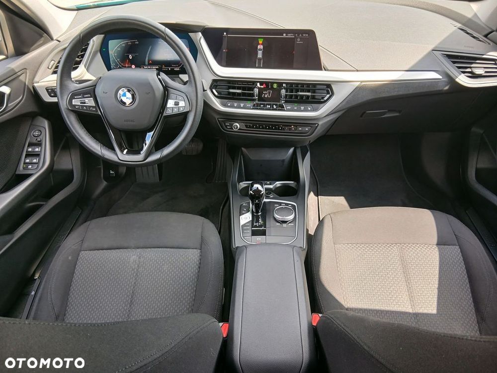 BMW Seria 1 - 16