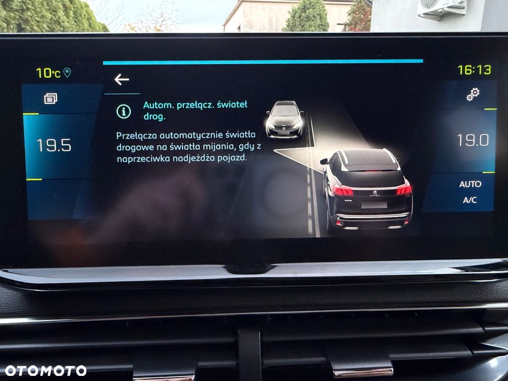Peugeot 3008 225 e-EAT8 GT - 17