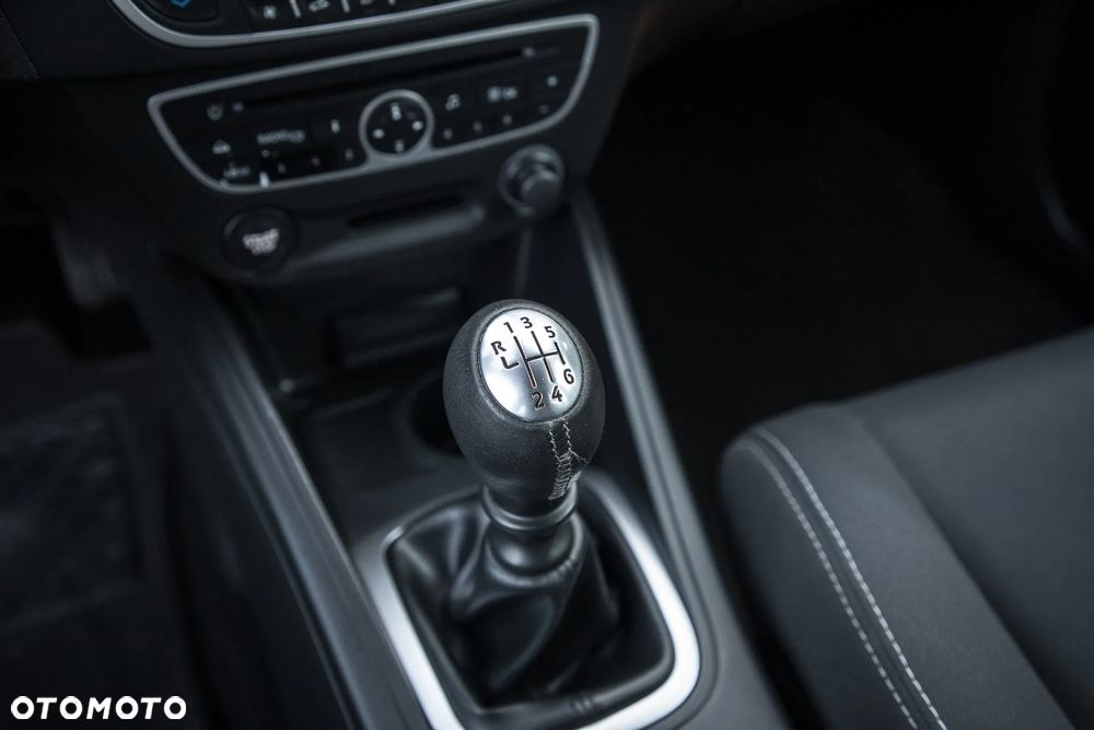 Renault Megane TCe 180 Dynamique - 23