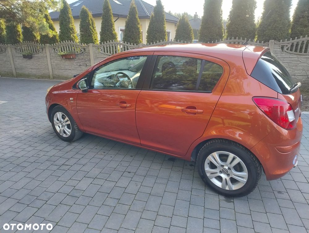 Opel Corsa 1.4 16V Color Elegance - 9