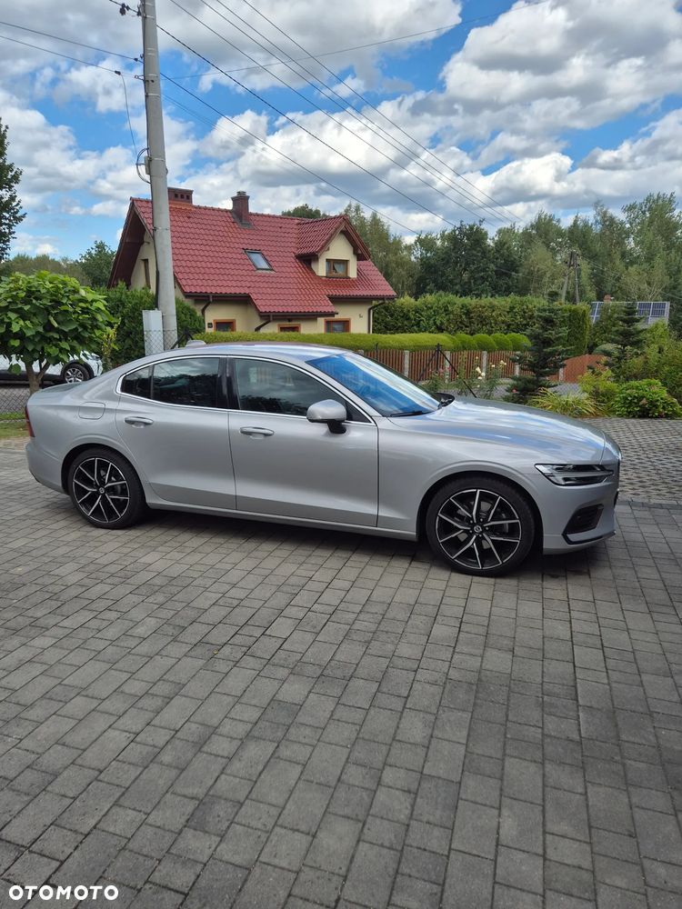 Volvo S60 2022 photo 4