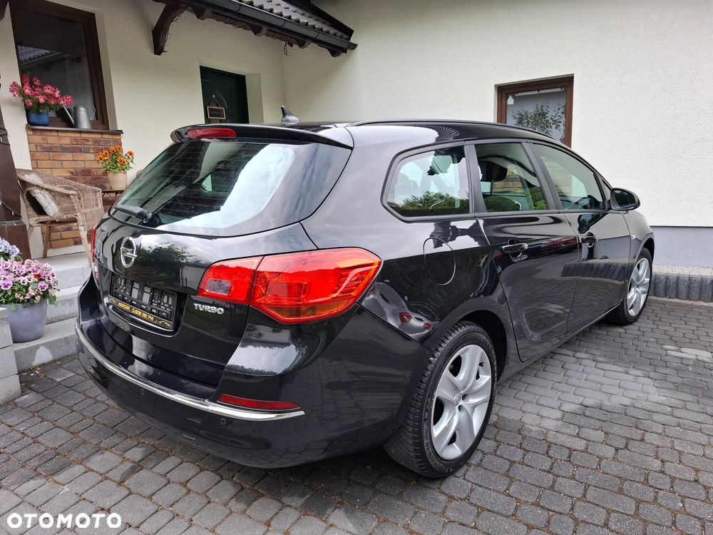 Opel Astra 1.4 Turbo Exklusiv - 5