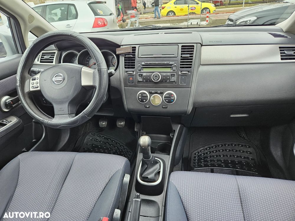 Nissan Tiida - 11