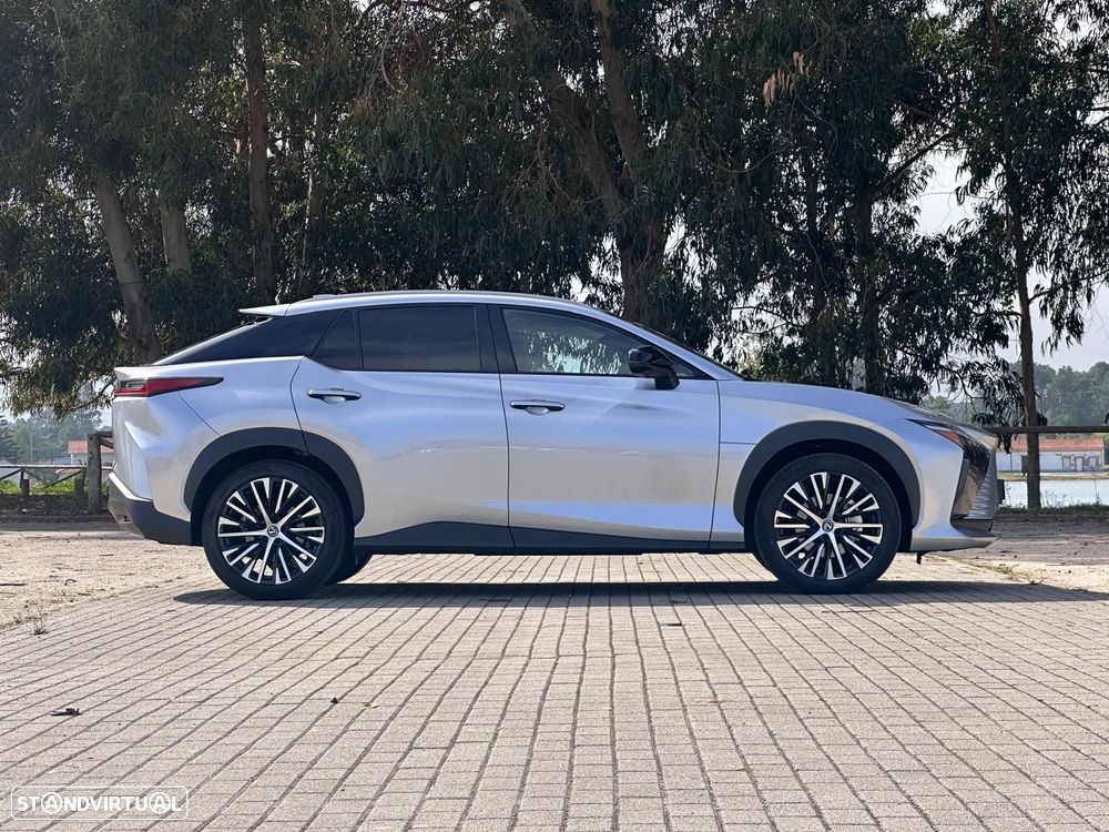 Lexus RZ 300e Premium - 13