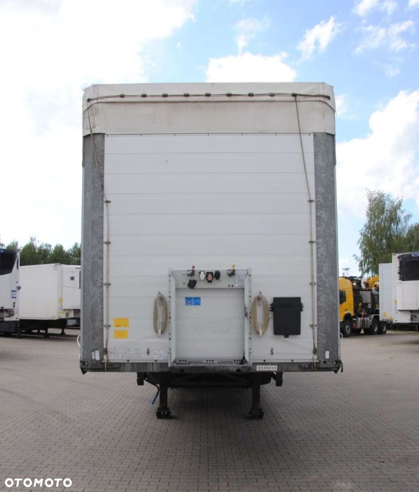 Schmitz Cargobull SCS kurtyna, podnoszona oś - 9