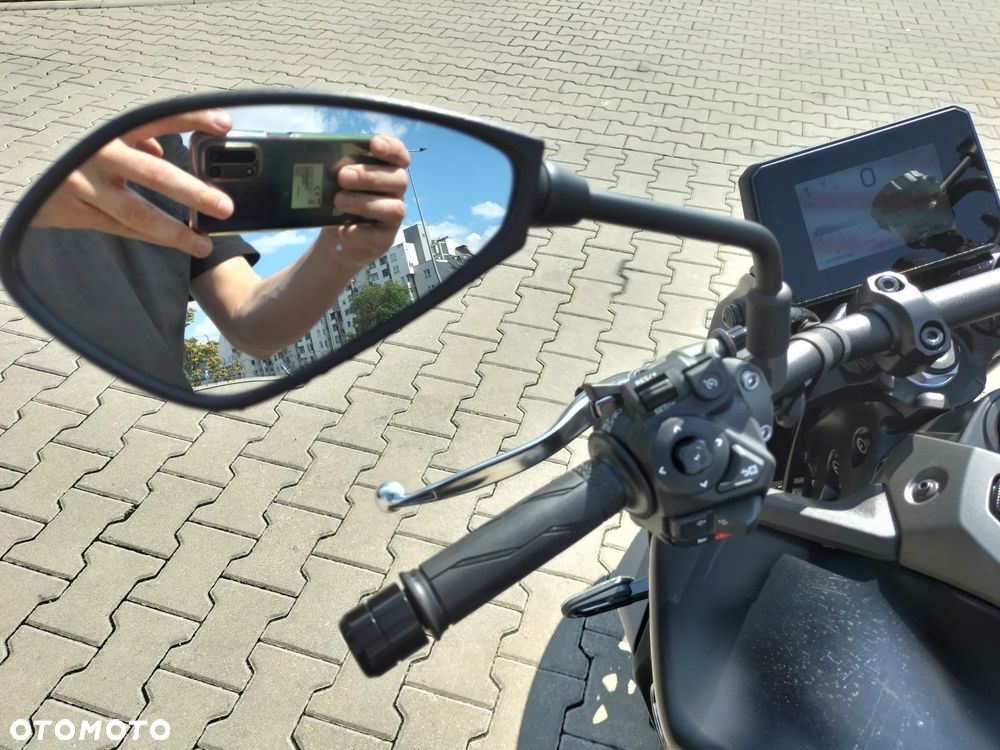 Yamaha MT - 16