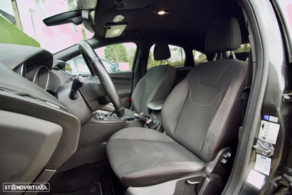 Ford Focus 1.5 TDCi ST-Line - 12