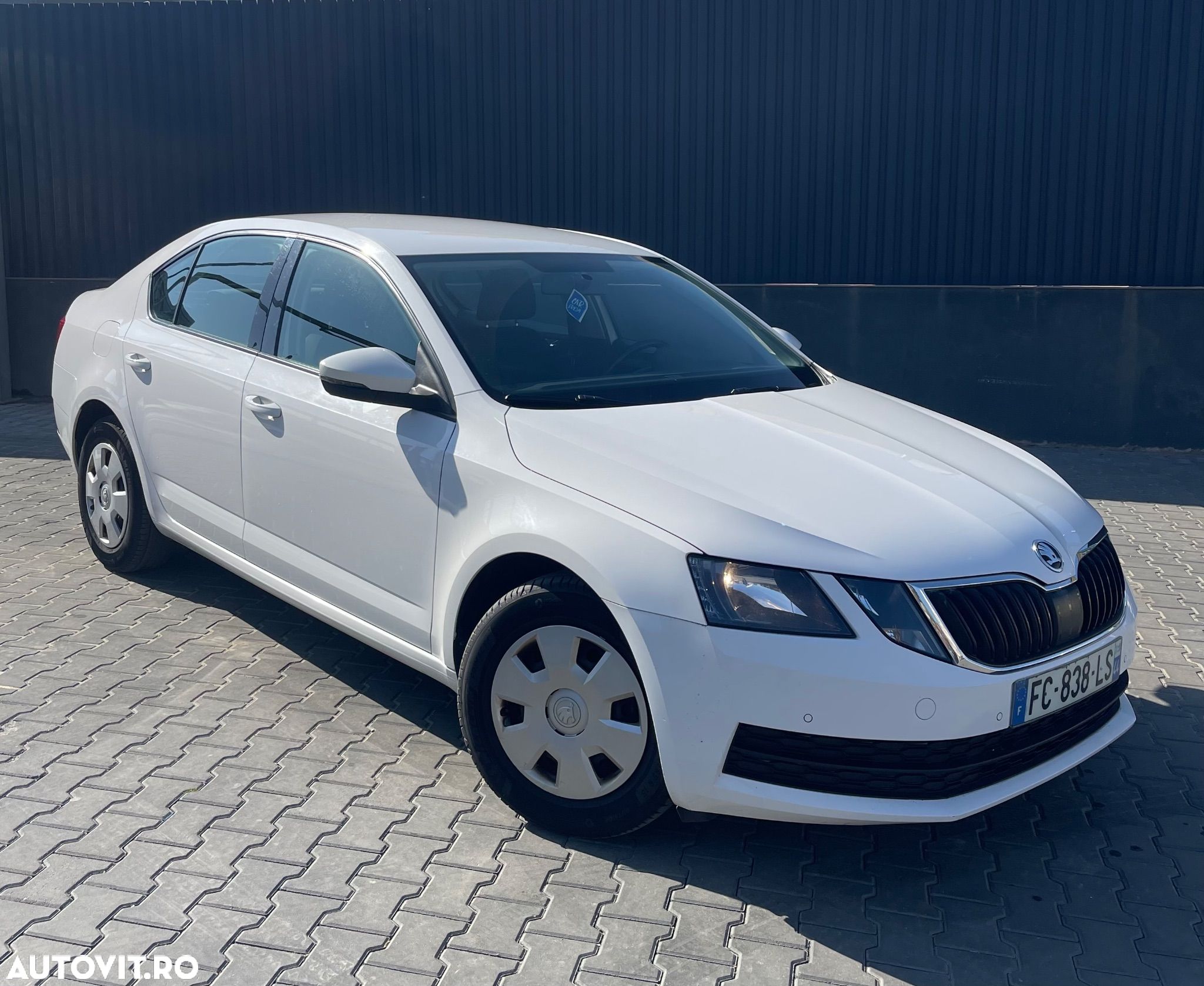 Skoda Octavia - 1