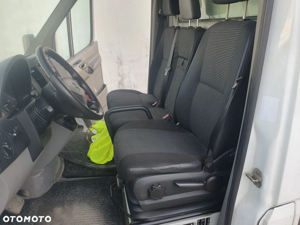 Mercedes-Benz Sprinter - 10