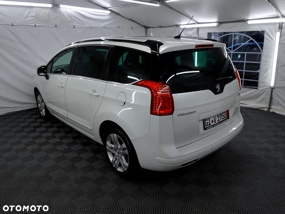 Peugeot 5008 2.0 HDi Premium + - 4