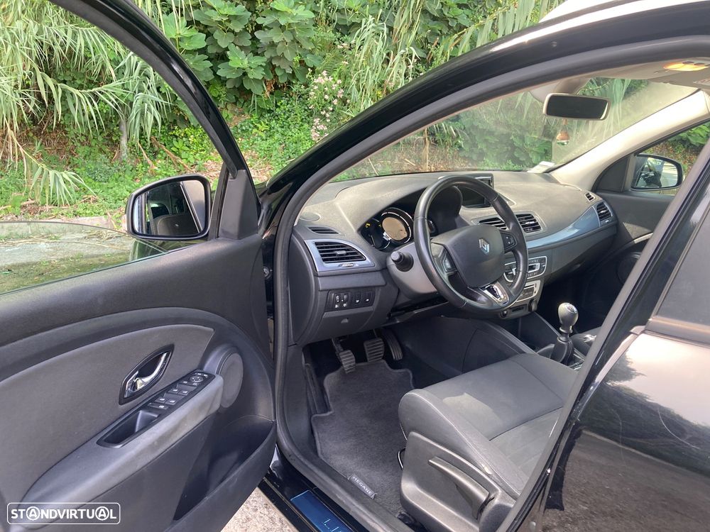 Renault Mégane Sport Tourer 1.5 dCi Limited SS - 7