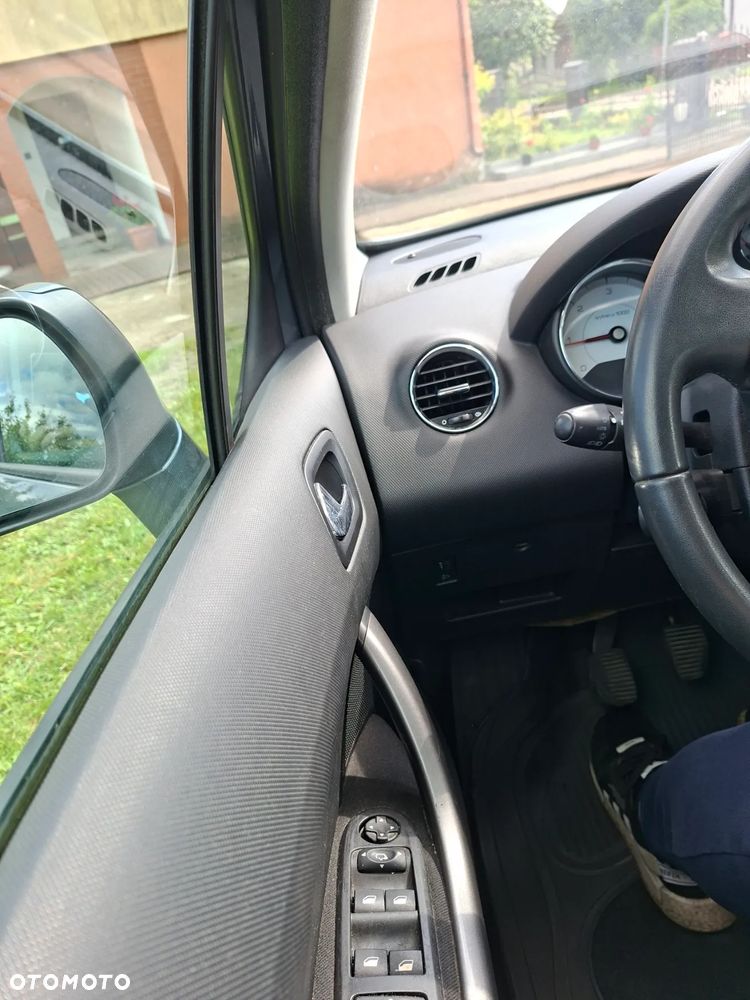 Peugeot 308 1.6 HDi Premium - 22
