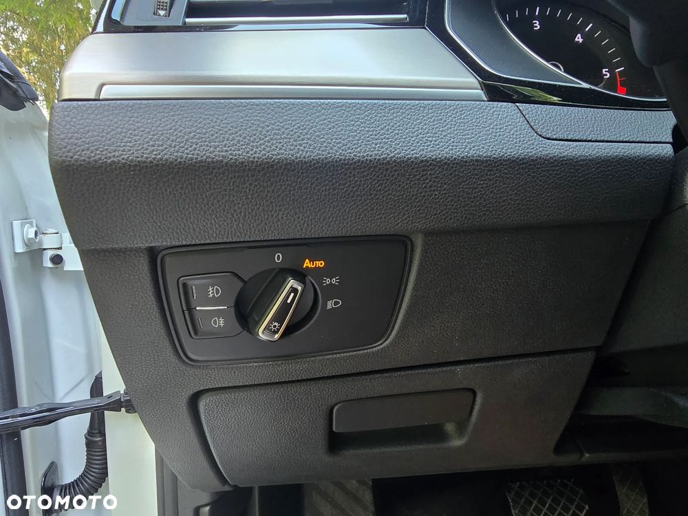 Volkswagen Passat 2.0 TDI SCR 4Mot DSG Highline - 14