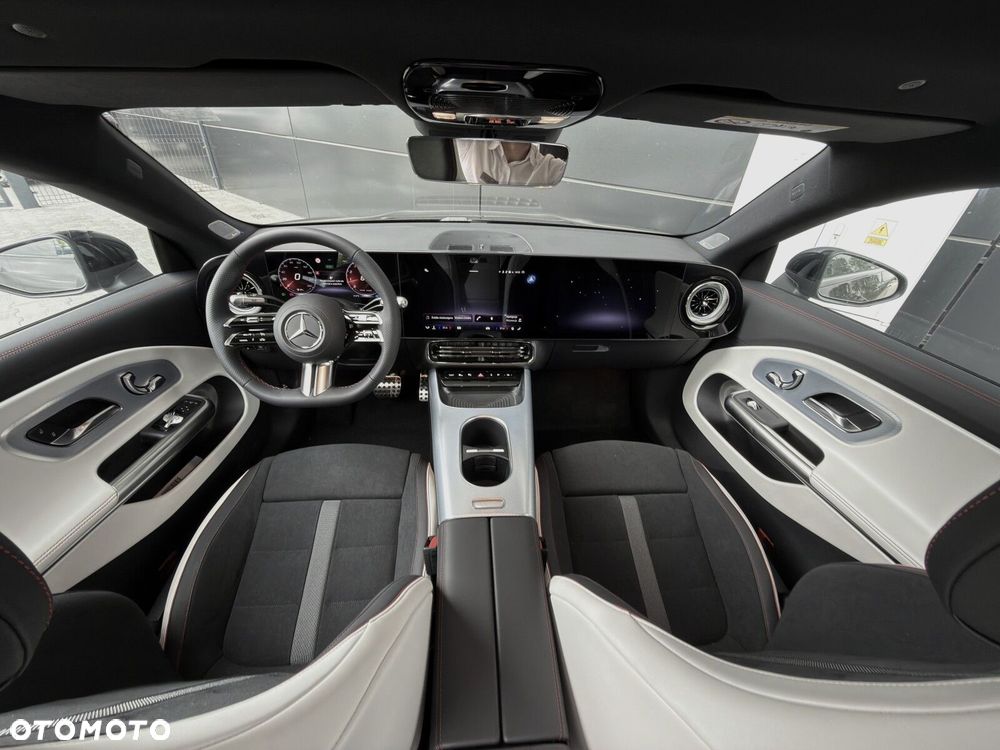 Mercedes-Benz CLA 200 58kWh - 25