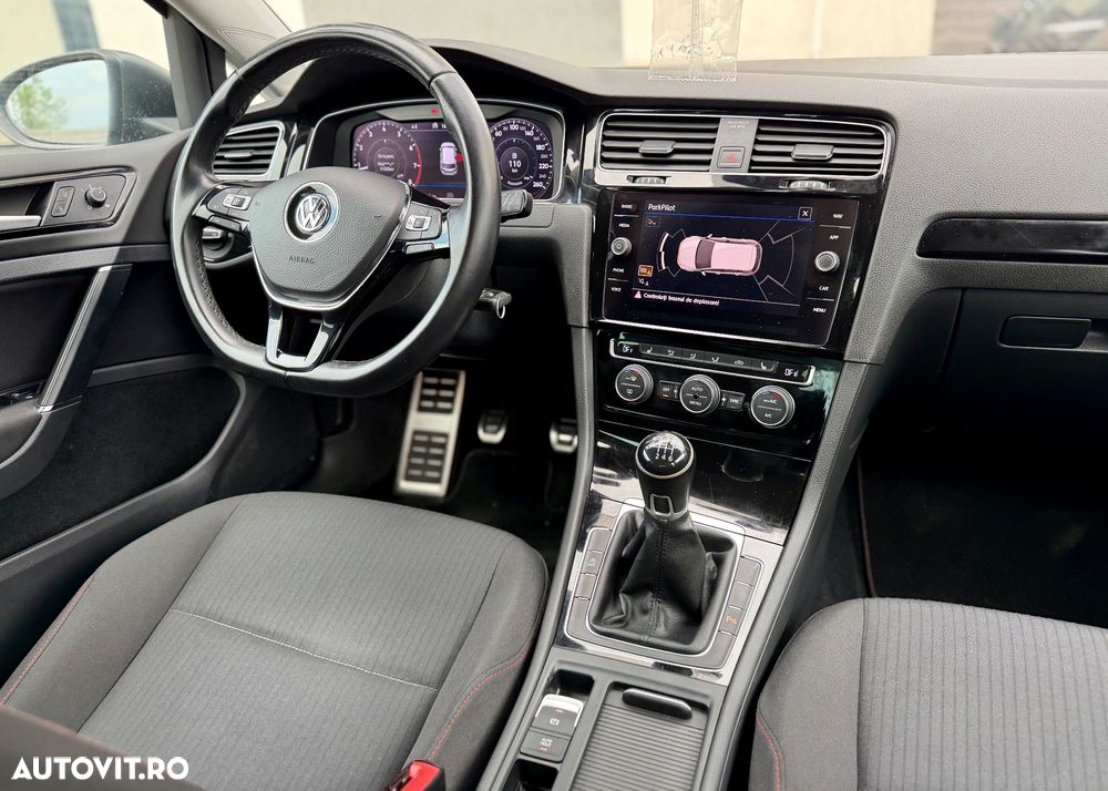 Volkswagen Golf 1.4 TSI Sound - 13