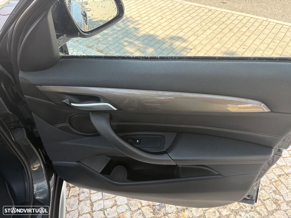 BMW X1 sDrive18d Pack Desportivo M - 25