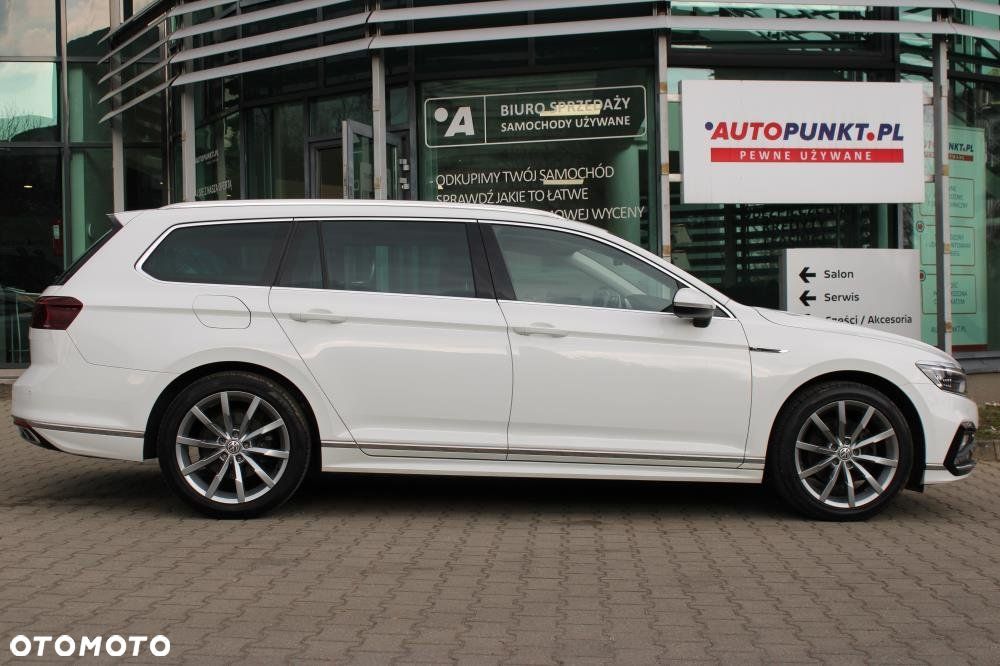 Volkswagen Passat - 4