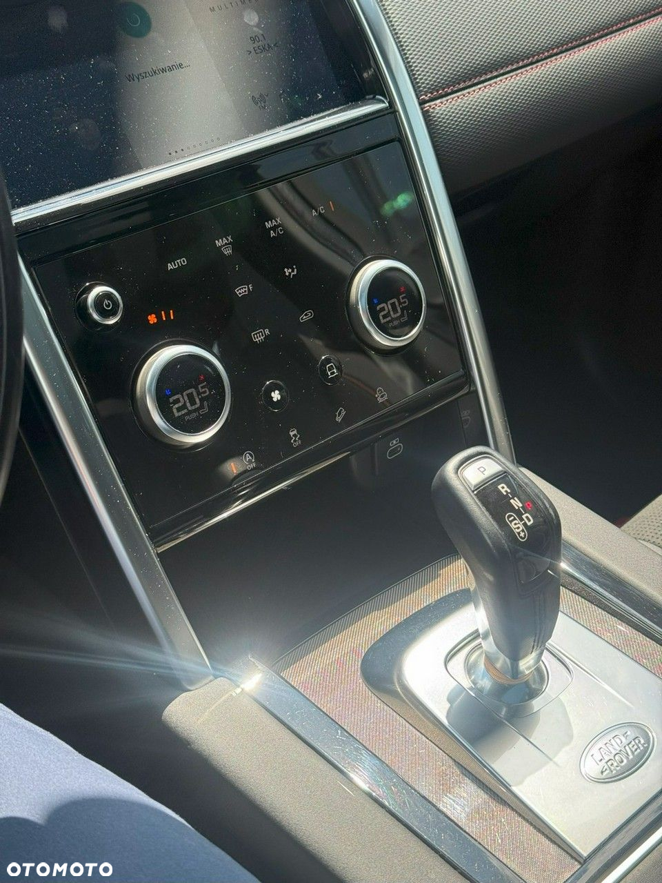 Land Rover Discovery Sport - 18