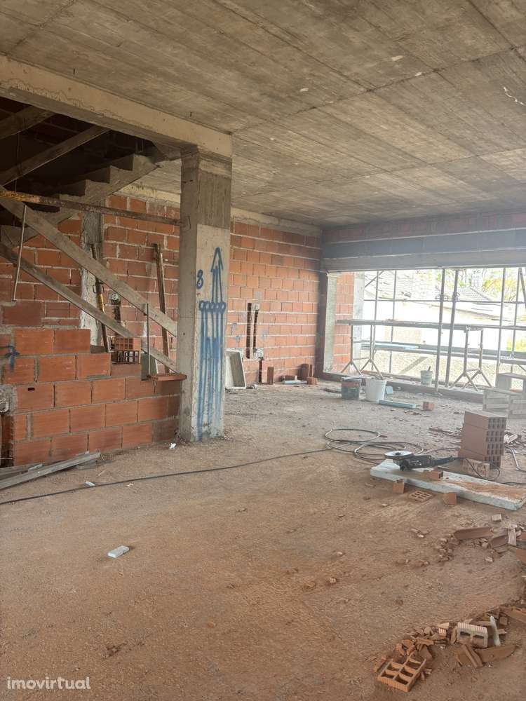 Moradia T4 com piscina e jardim em Montijo - Grande imagem: 5/24