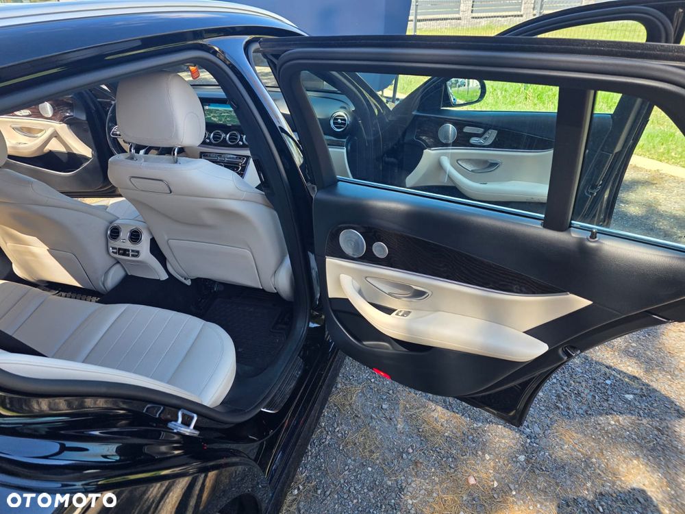 Mercedes-Benz Klasa E 450 4-Matic 9G-TRONIC - 21