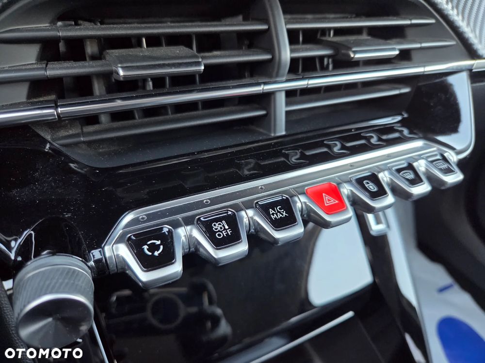 Peugeot 2008 PureTech 130 Allure - 16