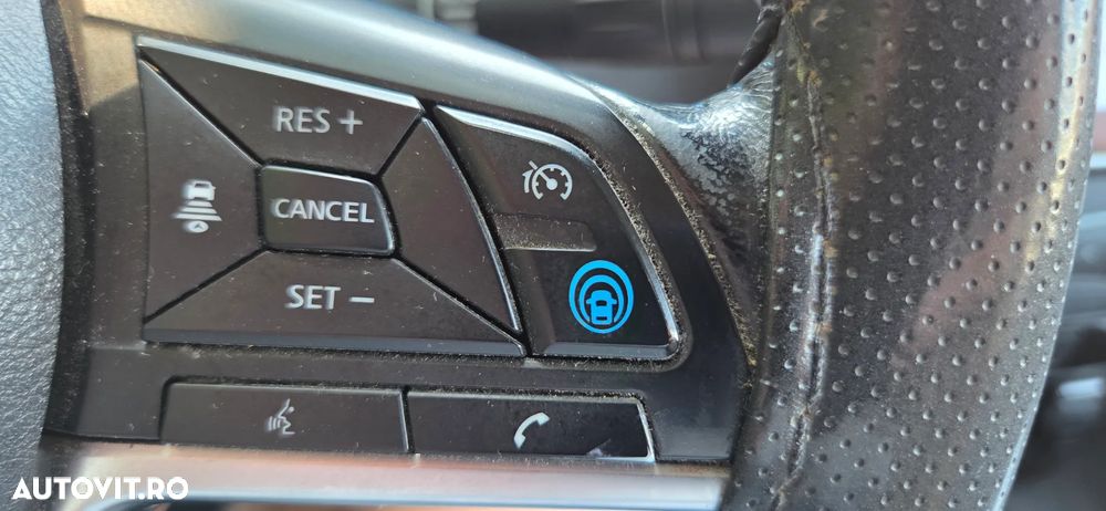 Nissan LEAF Tekna - 15