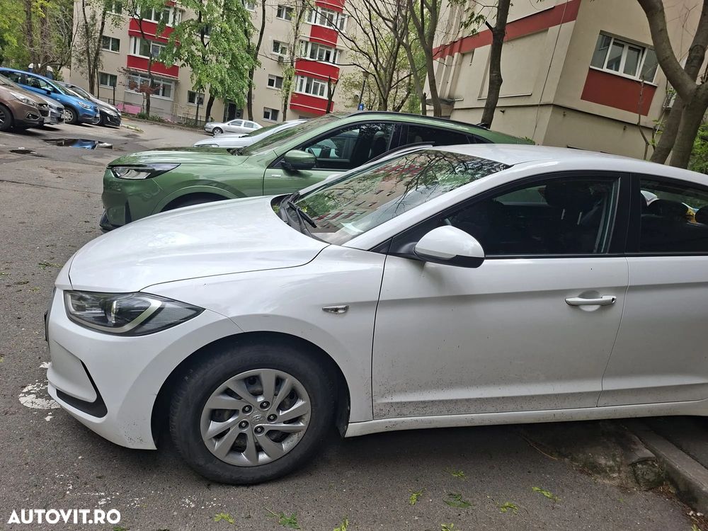 Hyundai Elantra 1.6 MPi Comfort - 5
