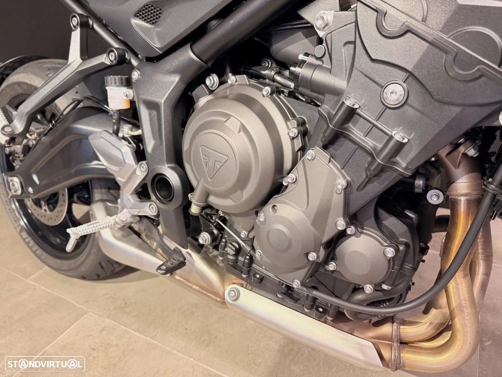 Triumph Trident - 3
