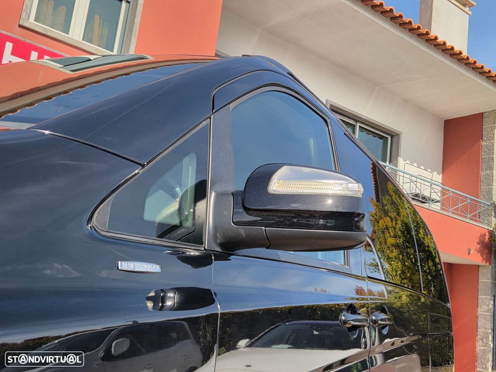 Mercedes-Benz Viano - 9