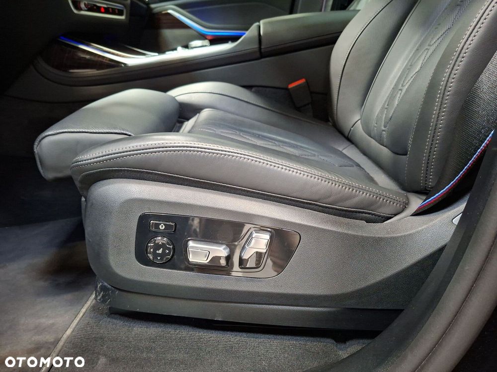 BMW X7 - 14