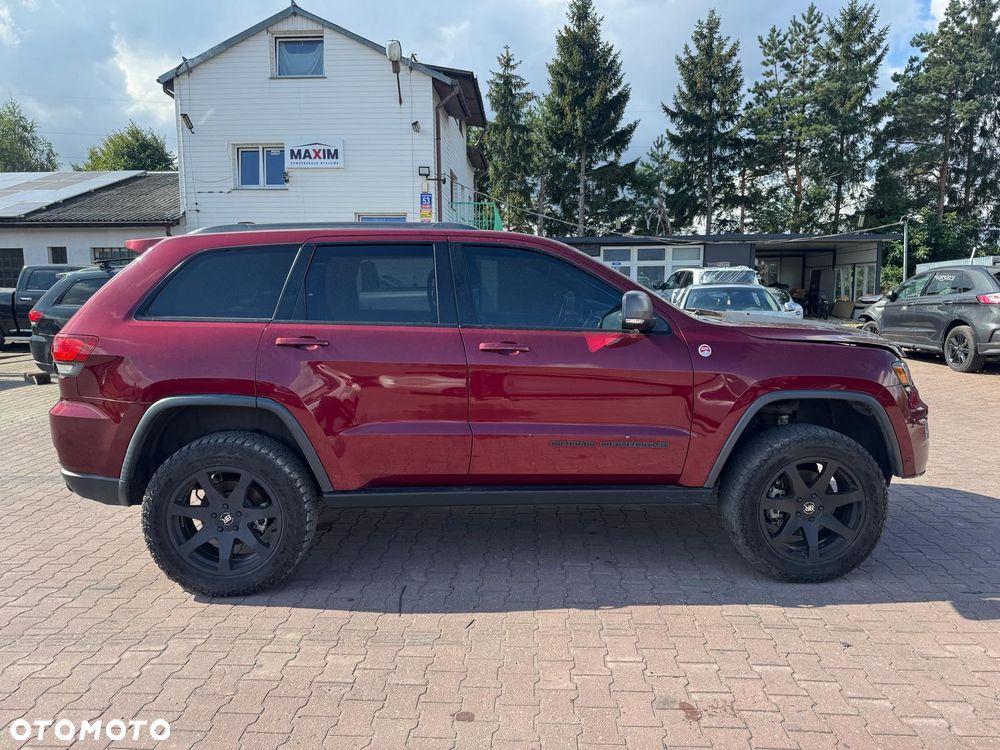 Jeep Grand Cherokee - 8