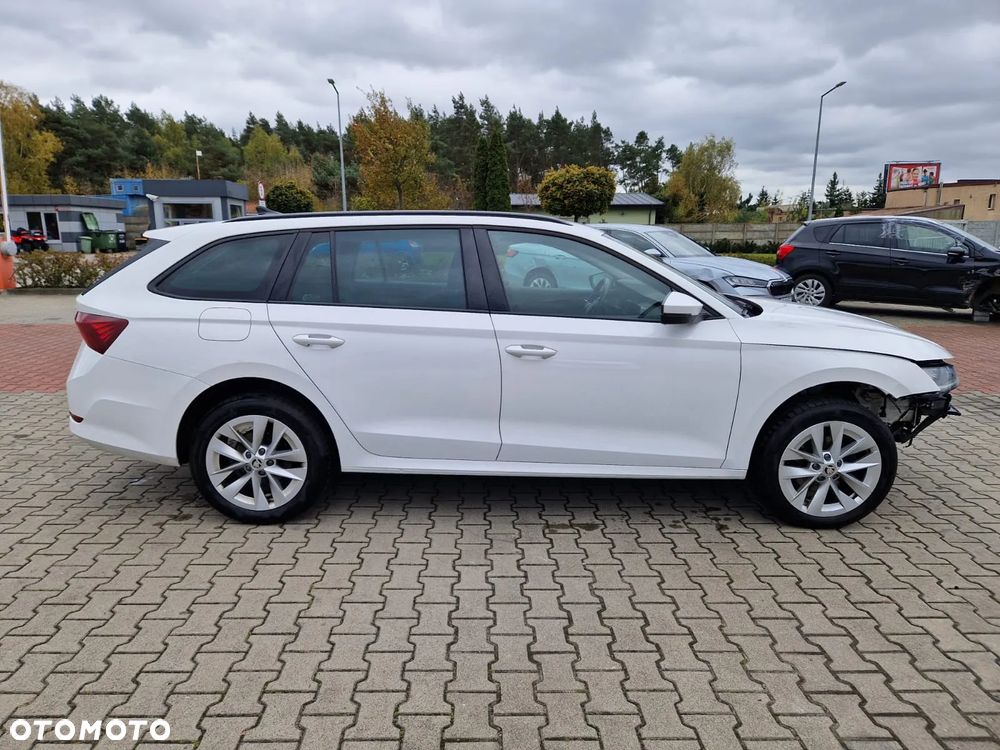 Skoda Octavia 2.0 TDI Ambition DSG - 1