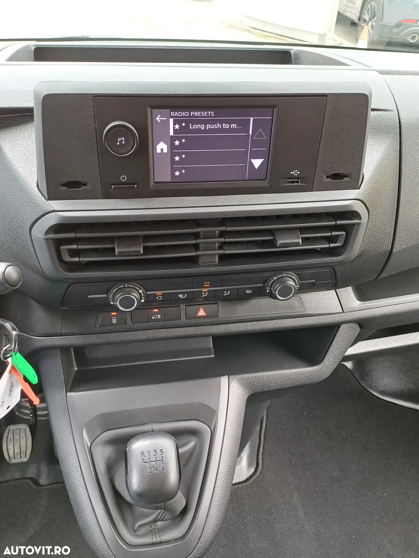 Toyota ProAce Van - 11