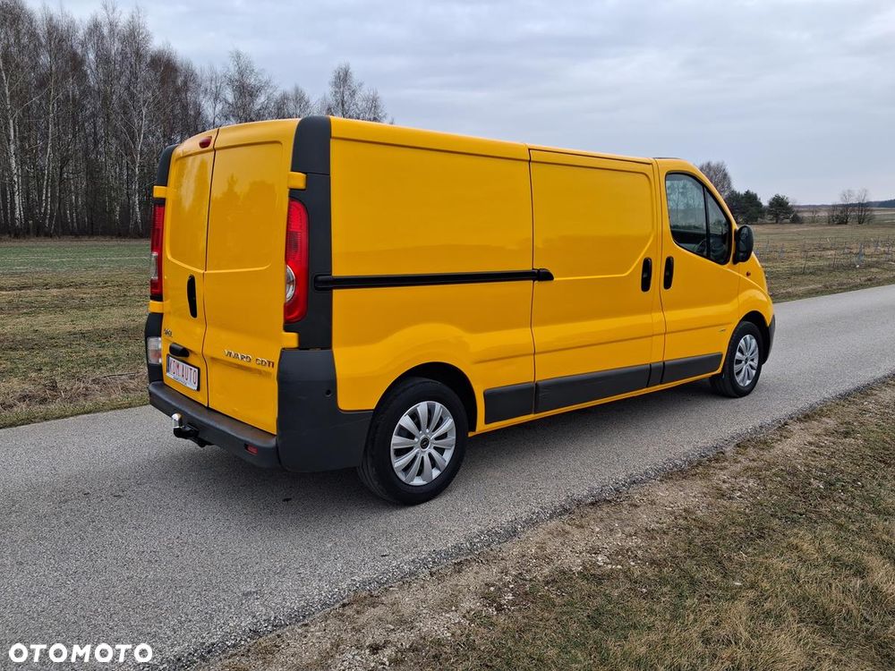 Opel Vivaro - 9