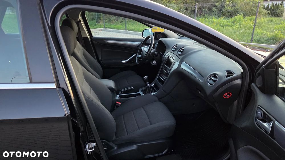 Ford Mondeo 2.0 TDCI Titanium - 22